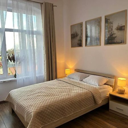 Apartament Piaskowy Kollataja Apartman Tomaszów Mazowiecki Kültér fotó